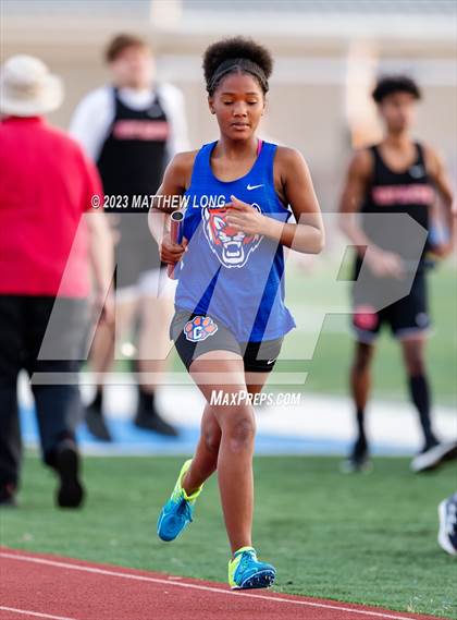 Thumbnail 2 in Husky Hilltop Classic photogallery.