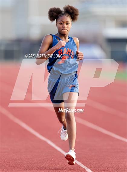 Thumbnail 2 in Husky Hilltop Classic photogallery.