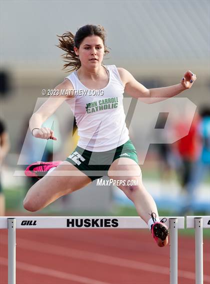 Thumbnail 2 in Husky Hilltop Classic photogallery.