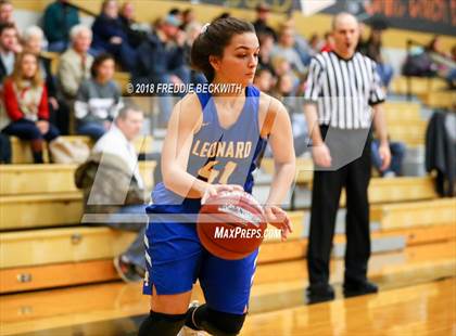 Thumbnail 3 in Leonard @ Whitewright photogallery.