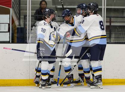 Thumbnail 1 in Valor Christian vs. Denver East (CHSAA 5A Quarterfinals) photogallery.