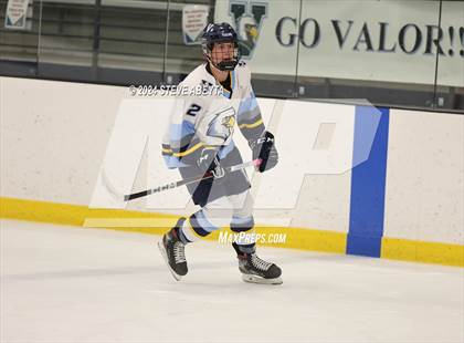 Thumbnail 1 in Valor Christian vs. Denver East (CHSAA 5A Quarterfinals) photogallery.