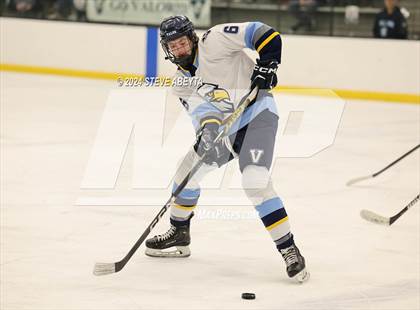 Thumbnail 2 in Valor Christian vs. Denver East (CHSAA 5A Quarterfinals) photogallery.