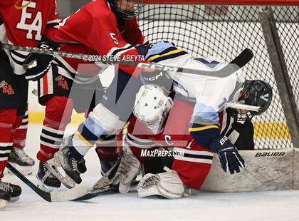 Thumbnail 2 in Valor Christian vs. Denver East (CHSAA 5A Quarterfinals) photogallery.