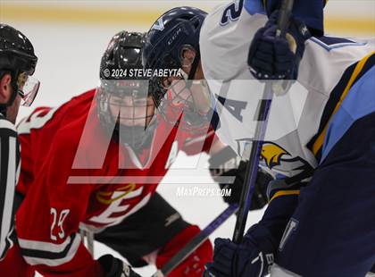 Thumbnail 3 in Valor Christian vs. Denver East (CHSAA 5A Quarterfinals) photogallery.