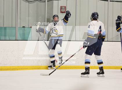 Thumbnail 3 in Valor Christian vs. Denver East (CHSAA 5A Quarterfinals) photogallery.
