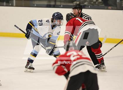 Thumbnail 2 in Valor Christian vs. Denver East (CHSAA 5A Quarterfinals) photogallery.