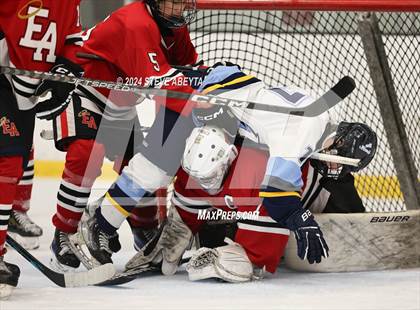 Thumbnail 3 in Valor Christian vs. Denver East (CHSAA 5A Quarterfinals) photogallery.