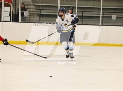 Thumbnail 2 in Valor Christian vs. Denver East (CHSAA 5A Quarterfinals) photogallery.