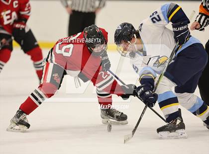 Thumbnail 2 in Valor Christian vs. Denver East (CHSAA 5A Quarterfinals) photogallery.