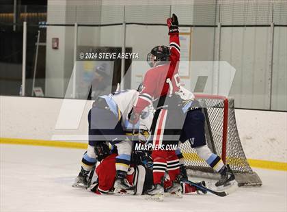 Thumbnail 1 in Valor Christian vs. Denver East (CHSAA 5A Quarterfinals) photogallery.