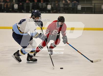 Thumbnail 2 in Valor Christian vs. Denver East (CHSAA 5A Quarterfinals) photogallery.