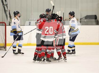 Thumbnail 3 in Valor Christian vs. Denver East (CHSAA 5A Quarterfinals) photogallery.