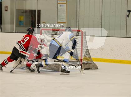 Thumbnail 2 in Valor Christian vs. Denver East (CHSAA 5A Quarterfinals) photogallery.