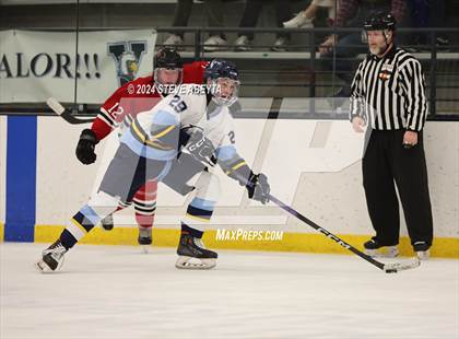 Thumbnail 2 in Valor Christian vs. Denver East (CHSAA 5A Quarterfinals) photogallery.
