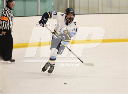 Thumbnail 1 in Valor Christian vs. Denver East (CHSAA 5A Quarterfinals) photogallery.