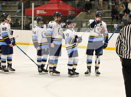 Thumbnail 2 in Valor Christian vs. Denver East (CHSAA 5A Quarterfinals) photogallery.