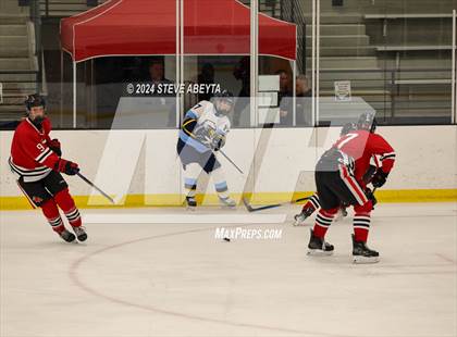 Thumbnail 1 in Valor Christian vs. Denver East (CHSAA 5A Quarterfinals) photogallery.