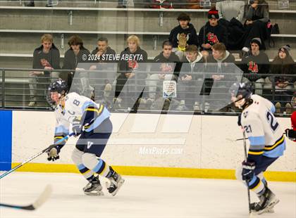 Thumbnail 2 in Valor Christian vs. Denver East (CHSAA 5A Quarterfinals) photogallery.