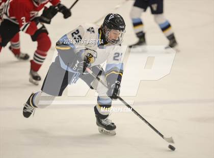 Thumbnail 3 in Valor Christian vs. Denver East (CHSAA 5A Quarterfinals) photogallery.