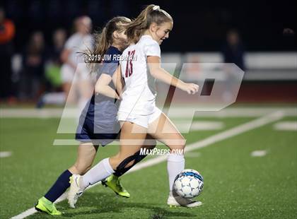 Thumbnail 3 in Rouse @ Glenn photogallery.