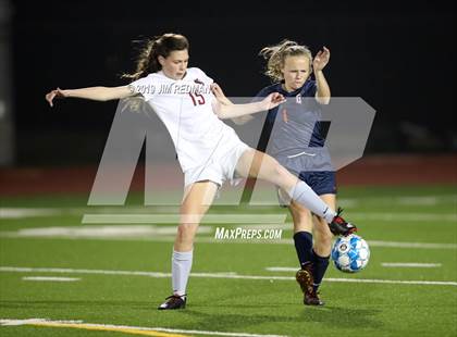 Thumbnail 3 in Rouse @ Glenn photogallery.