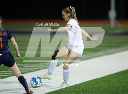 Thumbnail 2 in Rouse @ Glenn photogallery.
