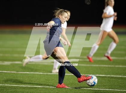 Thumbnail 3 in Rouse @ Glenn photogallery.