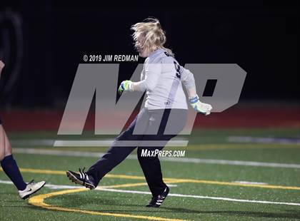 Thumbnail 3 in Rouse @ Glenn photogallery.