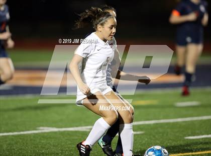 Thumbnail 3 in Rouse @ Glenn photogallery.