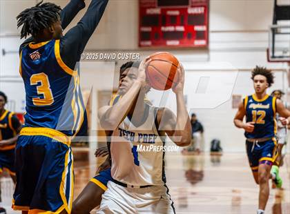 Thumbnail 2 in Friendship Tech Prep Academy vs. Highland (Capital Hoops Mayhem on Military) photogallery.