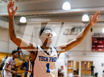 Thumbnail 1 in Friendship Tech Prep Academy vs. Highland (Capital Hoops Mayhem on Military) photogallery.