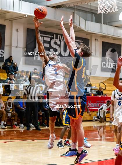 Thumbnail 2 in Friendship Tech Prep Academy vs. Highland (Capital Hoops Mayhem on Military) photogallery.