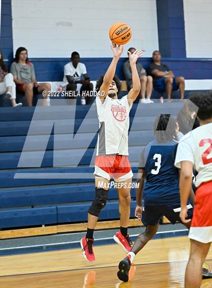 Thumbnail 2 in Calvary Christian vs Clearwater (The Hoop Vibe) photogallery.