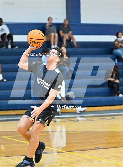 Thumbnail 3 in Calvary Christian vs Clearwater (The Hoop Vibe) photogallery.