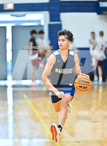 Thumbnail 3 in Calvary Christian vs Clearwater (The Hoop Vibe) photogallery.