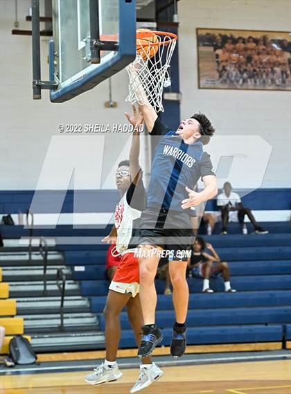 Thumbnail 1 in Calvary Christian vs Clearwater (The Hoop Vibe) photogallery.