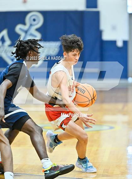 Thumbnail 2 in Calvary Christian vs Clearwater (The Hoop Vibe) photogallery.