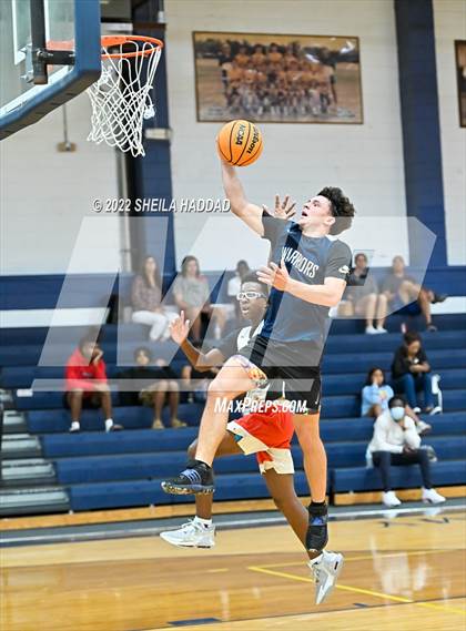 Thumbnail 1 in Calvary Christian vs Clearwater (The Hoop Vibe) photogallery.