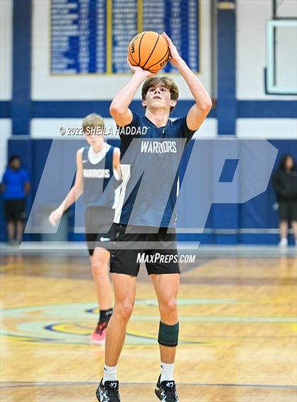 Thumbnail 2 in Calvary Christian vs Clearwater (The Hoop Vibe) photogallery.