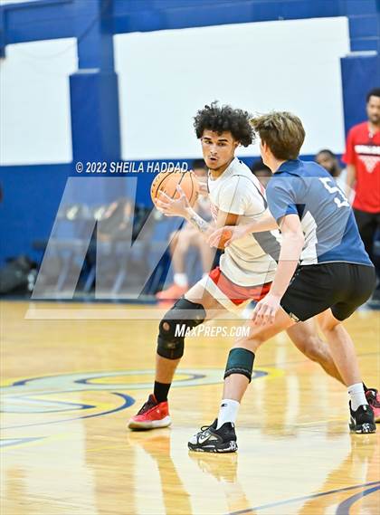 Thumbnail 1 in Calvary Christian vs Clearwater (The Hoop Vibe) photogallery.