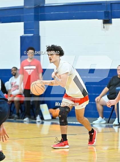 Thumbnail 1 in Calvary Christian vs Clearwater (The Hoop Vibe) photogallery.