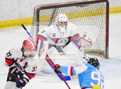 Thumbnail 2 in Father Judge @ Holy Ghost Prep (Thanksgiving Classic) photogallery.