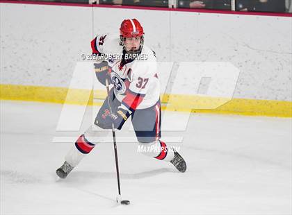 Thumbnail 2 in Father Judge @ Holy Ghost Prep (Thanksgiving Classic) photogallery.
