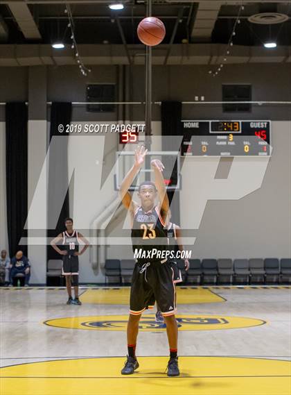 Thumbnail 2 in Eisenhower vs. San Bernardino (Rancho Christian Eagles Showcase) photogallery.