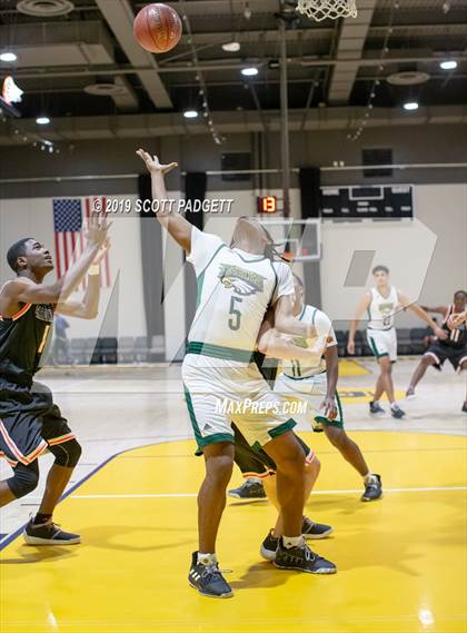 Thumbnail 1 in Eisenhower vs. San Bernardino (Rancho Christian Eagles Showcase) photogallery.