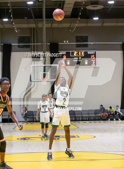 Thumbnail 2 in Eisenhower vs. San Bernardino (Rancho Christian Eagles Showcase) photogallery.