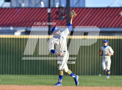 Thumbnail 3 in Del Valle vs. Anderson (AISD Tournament) photogallery.