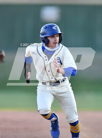 Thumbnail 2 in Del Valle vs. Anderson (AISD Tournament) photogallery.