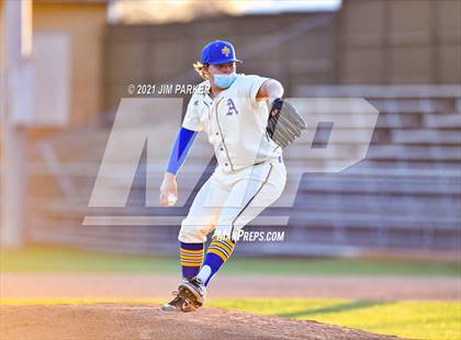 Thumbnail 3 in Del Valle vs. Anderson (AISD Tournament) photogallery.